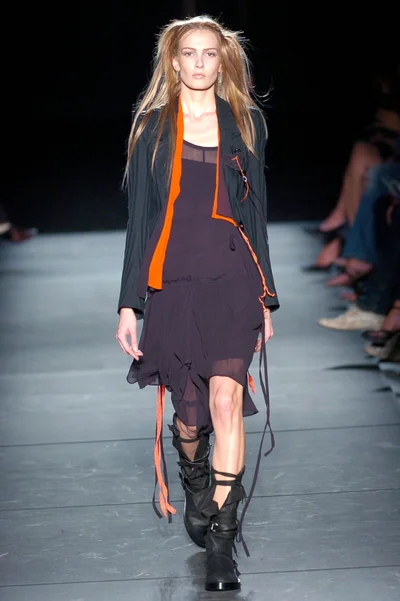 Look 15